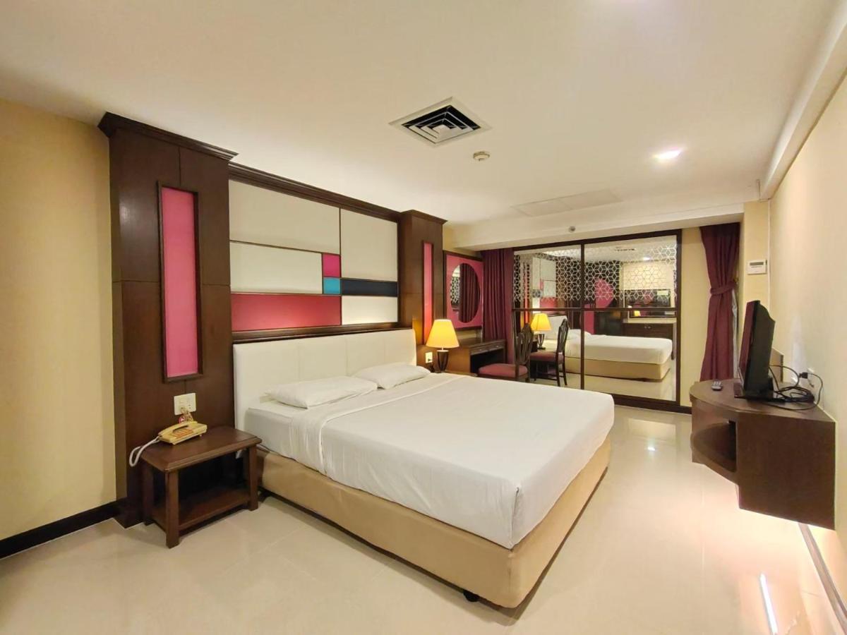 Ebina House - Sha Extra Plus Bangkok Exteriör bild